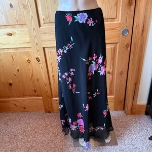 Vintage Y2K 90s Maxi Skirt Ruffle Hem Size 12 Black Floral Grunge Pull On
